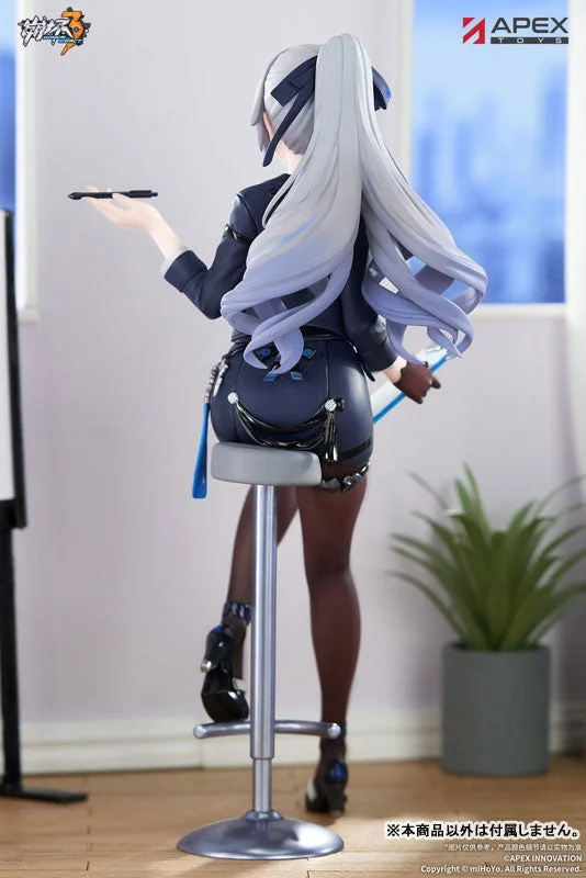 ブローニャ・ザイチク フィギュア後ろ姿