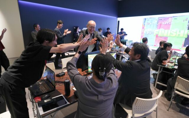 関西経済同友会・スポーツ委員会がeスタジアムなんば本店でeスポーツを体験