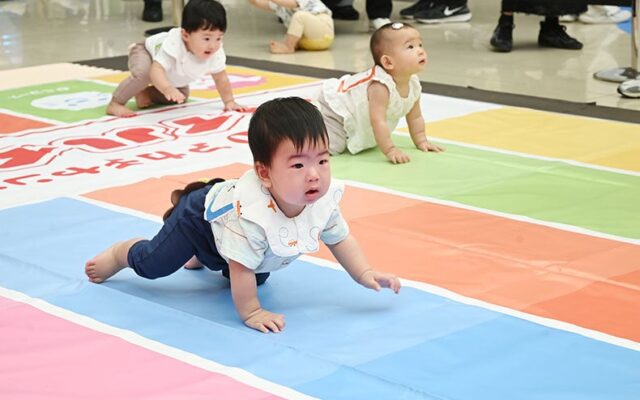 「生まれてきてくれてありがとう！」１０月１０日「赤ちゃんの日」に、アカチャンホンポ＆アドベンチャーワールド初のコラボイベント「ハイハイレース」を開催しました★