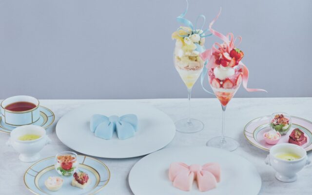 【SALON BAKE & TEA × スイーツ王子 いでくん】初コラボレーション！ピンクとブルーのリボンが彩る、冬限定のアフタヌーンティー＆パフェコレクション「Ribbon Season」が登場！