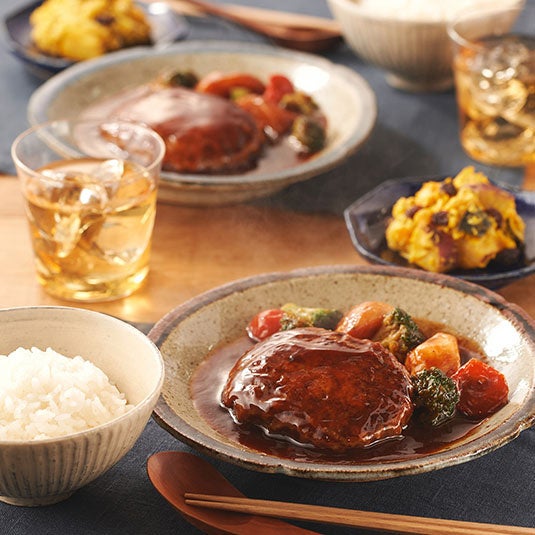 あの日本料理の名店の味が、自宅のレンジで5分あたためるだけで食べられる！【デリOisix】初のシェフコラボ・賛否両論 笠原将弘氏監修メニューを販売開始